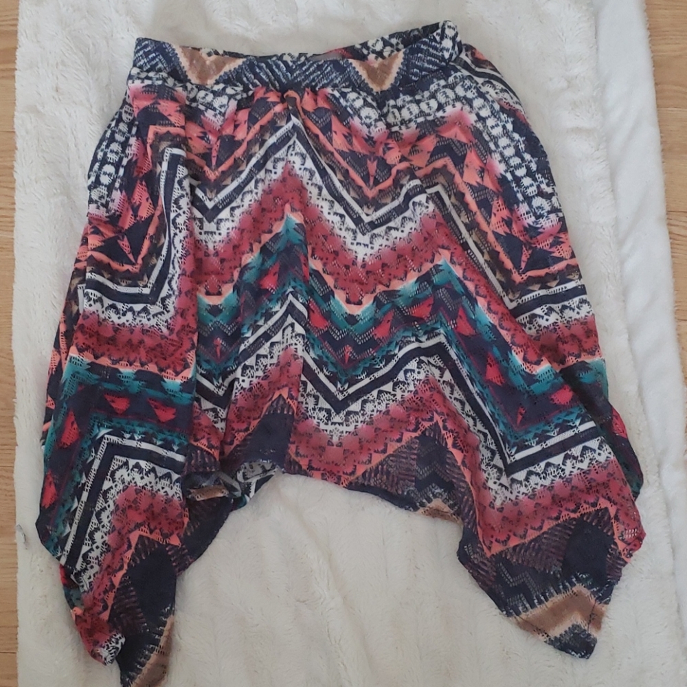 Vanity skirt